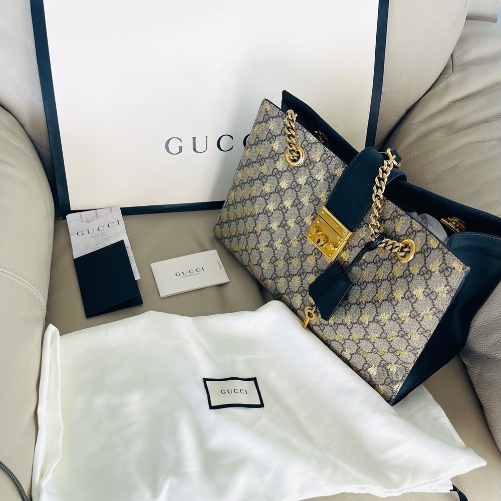 Gucci padlock chain- Gold Bee collection- Handbag and wallet set - Picture 8 of 17